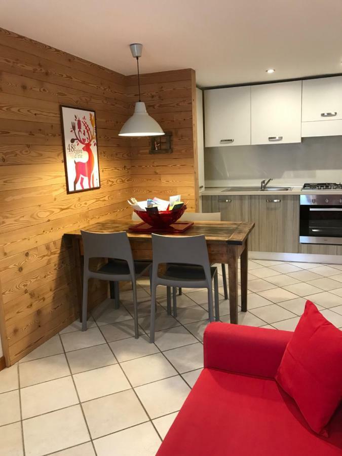 Alloggio Turistico Maison S Anselme Vda Aosta Cir 0015 Dış mekan fotoğraf